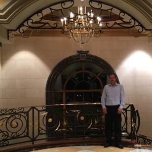 Meet your Posher, Jose